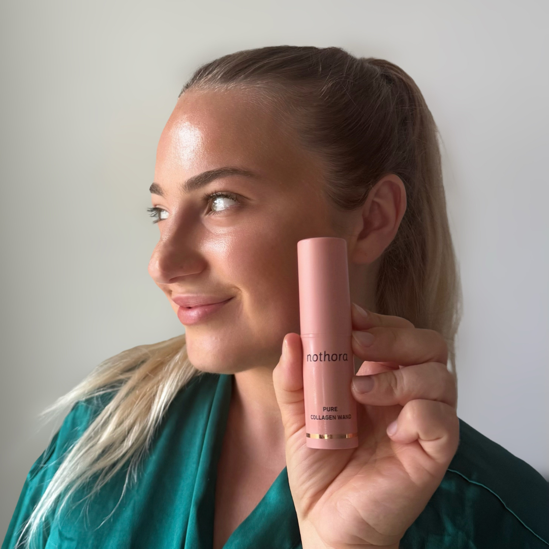 Application du Pure Collagen Wand Olvera sur la peau